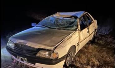 Un hombre resultó herido tras volcar con su automóvil sobre la Ruta 141