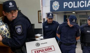 Un policía fue desafectado en Olta tras quedar registrado por el robo de un florero
