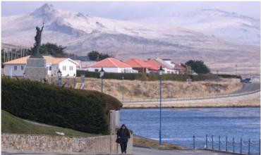 Reino Unido rechazó las sanciones a las empresas que operan en Malvinas y avanzará con sus incentivos para la explotación económica