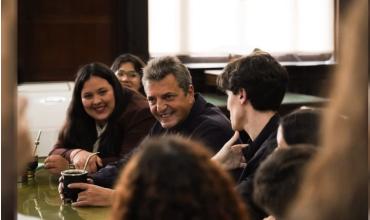Massa reunió a más de mil jóvenes y abrió el debate por el futuro del peronismo