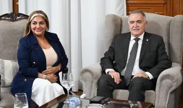 Gladys "La Bomba Tucumana" se acerca al justicialismo tras reunirse con el gobernador Osvaldo Jaldo