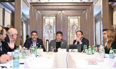 En Nueva York, Kicillof afronta un test clave con fondos de inversión y asiste a un foro progresista con Mamdani