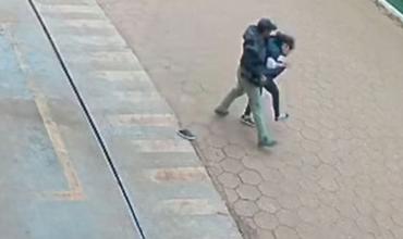 Su pareja la golpeó, amenazó y rompió su celular tras una discusión durante un partido de fútbol en Jujuy