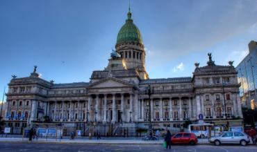 Un politologo analizó el conflicto por discapacidad y las negociaciones del Gobierno en el Congreso