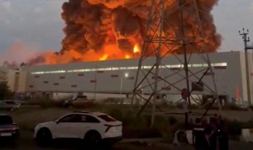 Ucrania golpea objetivos petroleros y militares en Rusia: “Respondemos a los brutales ataques contra la vida”