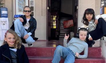 Son cuatro amigas, empezaron a estudiar música a los 6 años y crearon “Gatas Vampiras”, la banda de rock sanjuanina viral