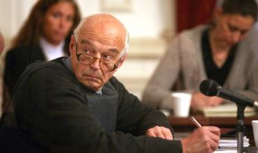 El cura represor Christian von Wernich, preso por crímenes de lesa humanidad, pidió un permiso para ver al papa León XIV