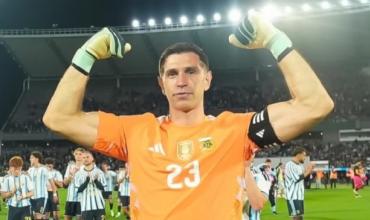 “¿Nuevo número 10?”: el mensaje de Dibu Martínez a Nico Paz que sorprendió a los hinchas de la Selección
