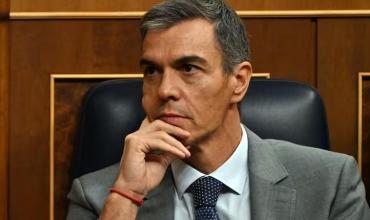 España: El gobierno de Pedro Sanchez quedó al borde del precipicio