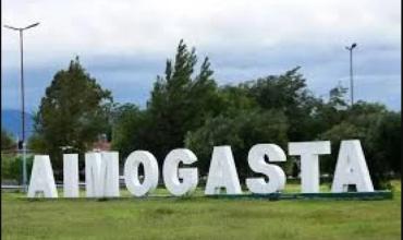 Drama en un hipódromo de Aimogasta: un caballo se fracturó a metros de la meta, murió y suspendieron el evento