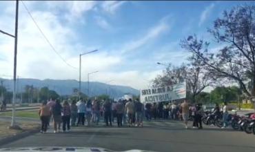 Marchan frente al Hospital de la Madre y el Niño para pedir que se esclarezca la muerte de la menor Zoe 