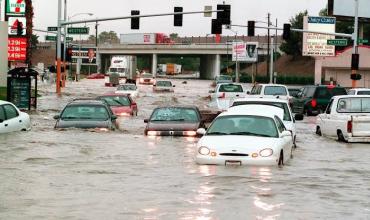 Una tormenta histórica inundó Las Vegas y rompió récords de lluvia que databan de 1947