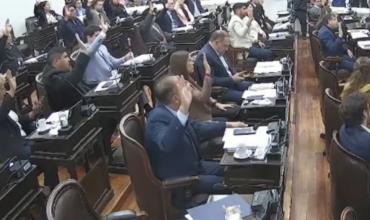 La Legislatura aprobó por unanimidad la ley que regula el uso de celulares en las escuelas de La Rioja