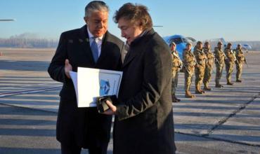 Javier Milei viajará hoy a Neuquén para impulsar inversiones y afianzar su vínculo con las provincias