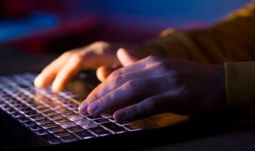 Sitios web de todo el mundo quedan desactivados tras detectarse una falla de seguridad crítica en internet