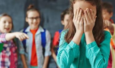 Caso de bullying en Catamarca: una periodista aclara que las involucradas tienen 17 y 18 años