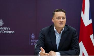 Fuerte advertencia del ministro de Defensa británico ante las amenazas de Rusia: “Hay 1000 días para prepararnos para la guerra”
