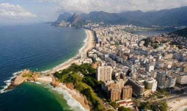 ¿Conviene irse de vacaciones a Brasil? Cuánto sale pasar un día de playa