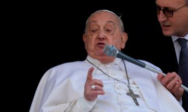 "¡Gracias a todos!": el papa Francisco fue dado de alta