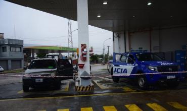 Investigan la muerte de un hombre en una estación de servicio en Córdoba: señalan a la Policía