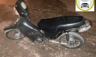 Secuestran una motocicleta robada que había sido comprada por redes sociales