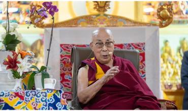 El Dalai Lama realiza una visita simbólica a la frontera de India con el Tíbet en medio de la creciente presión del régimen chino