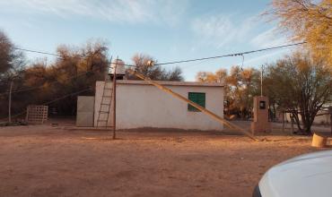  Ráfagas de viento provocaron la caída de un poste eléctrico en Termas de Santa Teresita