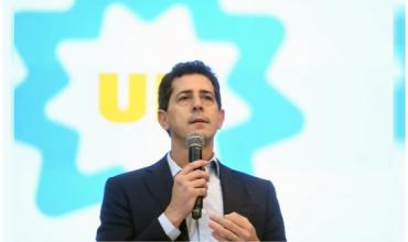 Wado de Pedro presentó un proyecto de ley para blindar AySA frente a intentos de privatización
