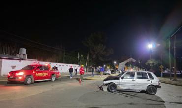 Colisión entre dos autos en plena Av. Ortiz de Ocampo: un conductor sufrió traumatismos