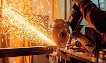 La industria utilizó 58,8% de su capacidad instalada en junio y y registró otra suba interanual
