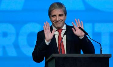 Avanza la disolución de la CNRT: Milei creó una nueva agencia que le suma poder a Luis Caputo