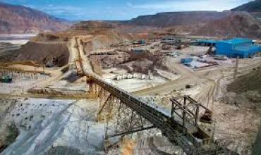 Caputo confirmó una inversión minera por US$ 13.300 millones