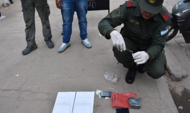 Dos personas fueron detenidas cuando intentaban comercializar estupefaciente