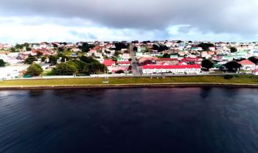 La compra de pasajes a las Islas Malvinas no estará alcanzada por el impuesto PAIS