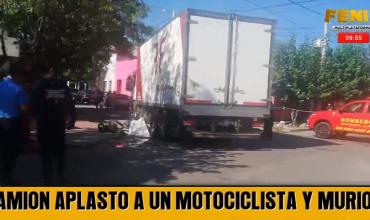 Motociclista murió aplastado por un camión