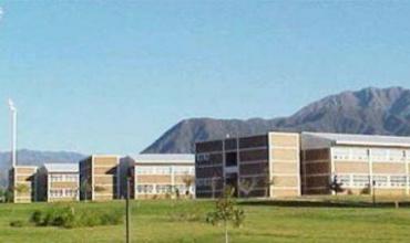 Preocupación en la UNLaR: Depravado mostraba sus partes a las alumnas