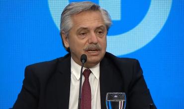 Fernández consideró "un peligro" implementar clases presenciales