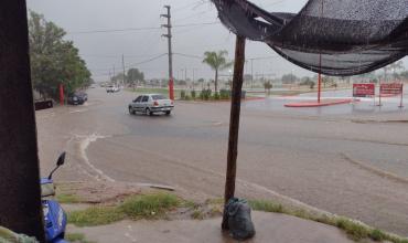 El gobierno provincial decretó asueto por las lluvias