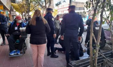 La Rioja: Fue detenido joven acusado de robar un reloj a vendedor ambulante 