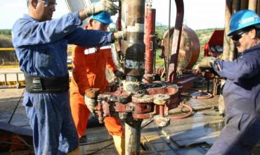 Neuquén: Un operario de una petrolera denunció que fue abusado por sus compañeros durante un “rito de iniciación”