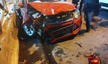 Peligro al volante: un hombre manejaba en estado de ebriedad,  chocó con un automóvil y dos personas debieron ser hospitalizadas 