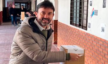 Votó Felipe Álvarez: “es el momento de hacerse escuchar con mucha esperanza y optimismo”