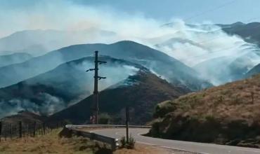 Por un incendio intencional, ya se destruyeron más de 700 hectáreas en la zona del Cerro Ambato en Catamarca
