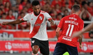 En un picante duelo de líderes, Independiente y River no se sacaron ventajas