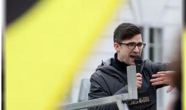 Suiza: la policía detuvo a un político austriaco de extrema derecha, Interrumpió su discurso y lo arrestó