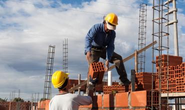 La Rioja: leve repunte del salario de los trabajadores de la construcción