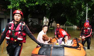 Fuertes lluvias dejaron 38 muertos y 2 desaparecidos en distrito del sur de China