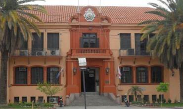 El gobernador Quintela decretó asueto para la Administración Pública Provincial este lunes 8 de julio