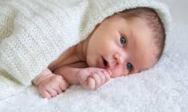 Para mantener a un bebé se necesitaron más de $329.000 en junio, según el INDEC