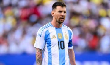 El gobierno le reclama a Messi unas disculpas tras los cantos racistas: "Nos deja mal parado como país"